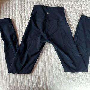 Lululemon Navy wunder under leggings